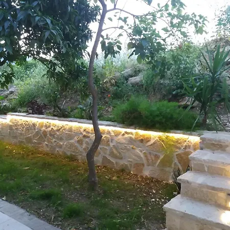 Akrotiri