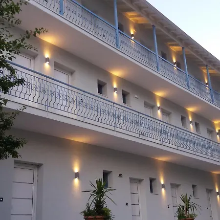 Akrotiri Bed & Breakfast