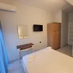 Akrotiri 3*