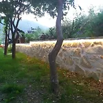 B&B Akrotiri 3*