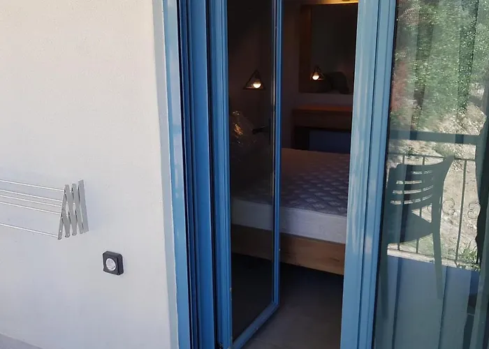 Akrotiri Bed & Breakfast